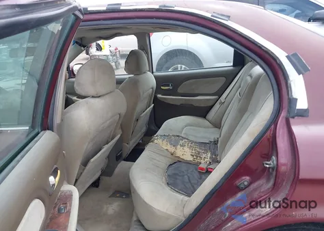 2003 Hyundai Sonata Gls/Lx from USA, damaged, VIN KMHWF35H73A779772